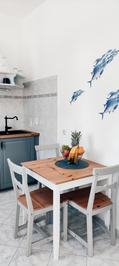 Apartment Hea *